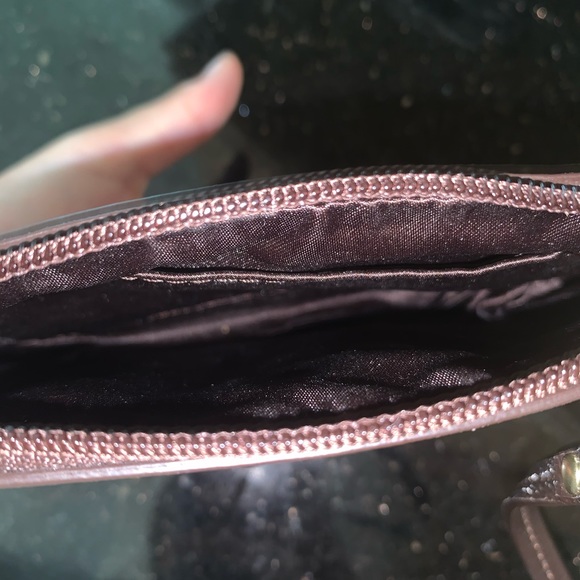 *NWT* Signature Coach Tan/Khaki Wristlet ⭐️👜 - Picture 6 of 7